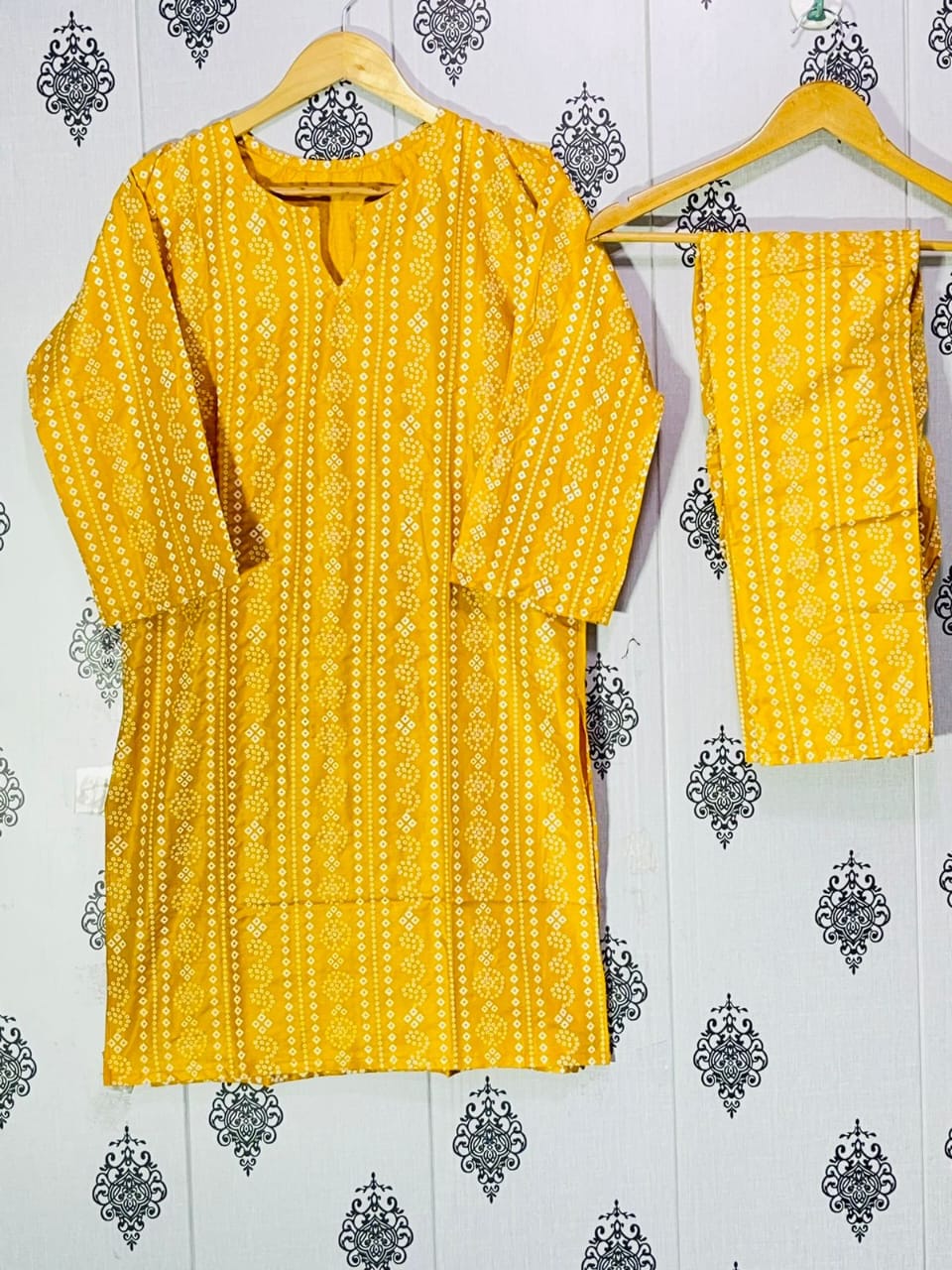 Chunri print 2pc Dress Stuff: Linen Print for girls
