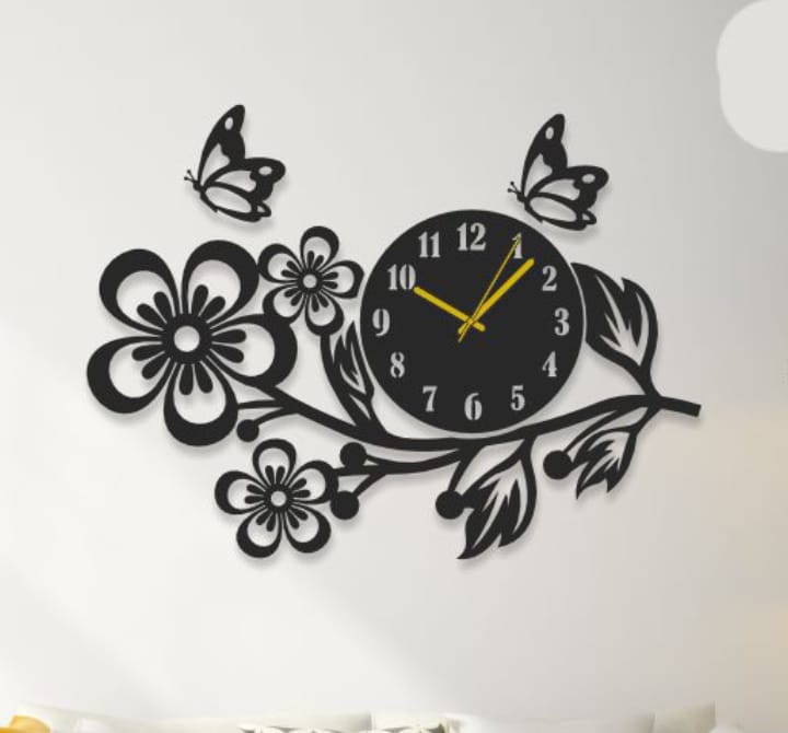 Beautiful design Wall clock wooden material
