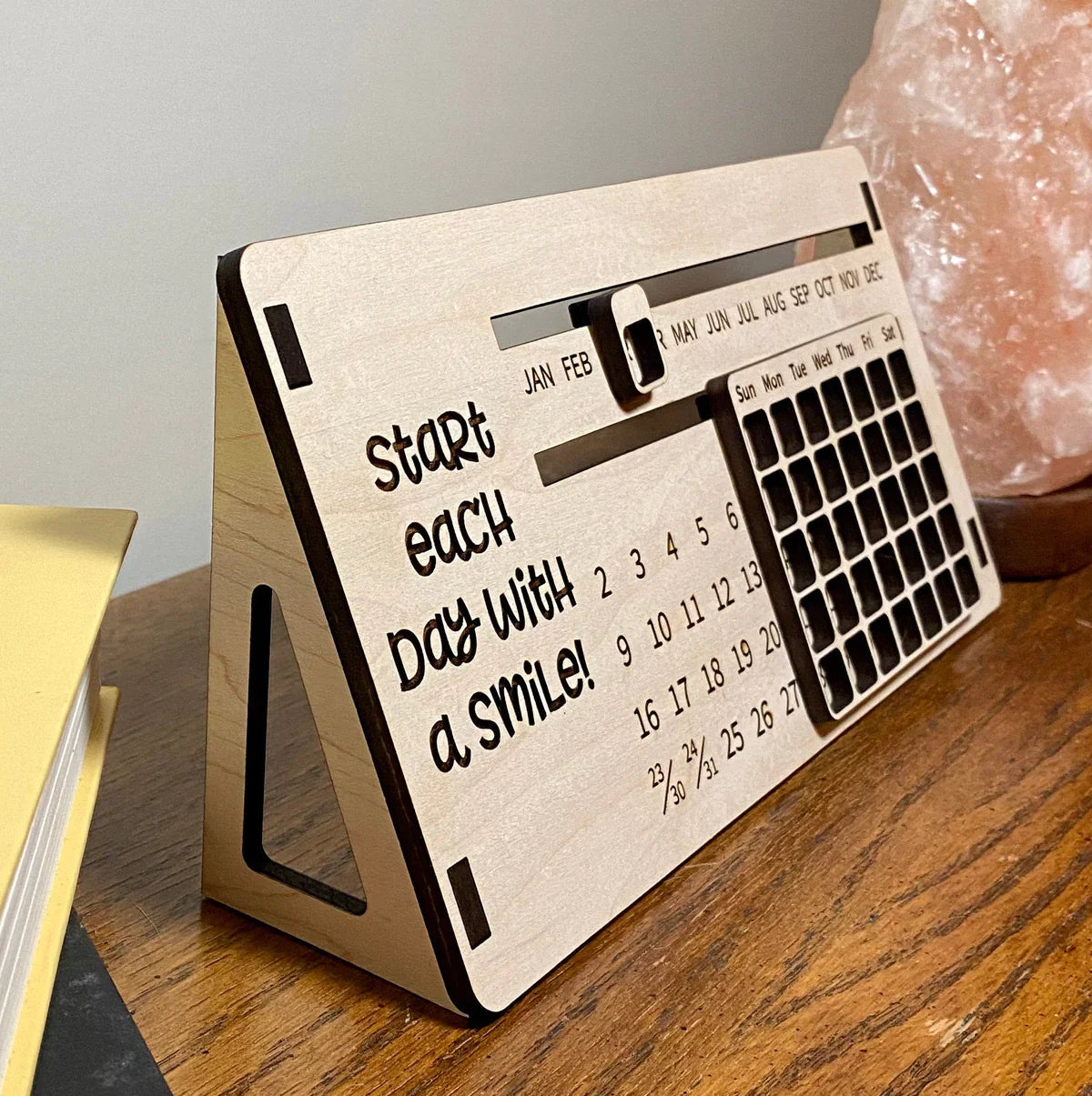 Desktop calendar Wooden material